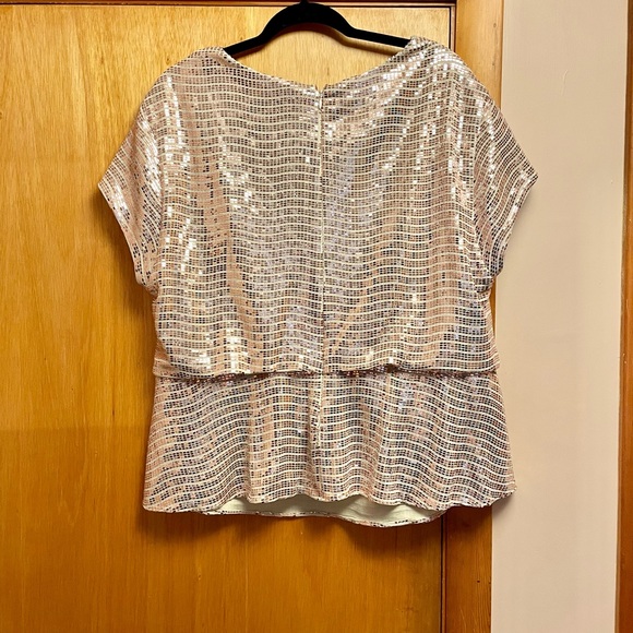 Rose gold Adrianna Pappell never got to wear this and now doesn’t fit me - Picture 2 of 3